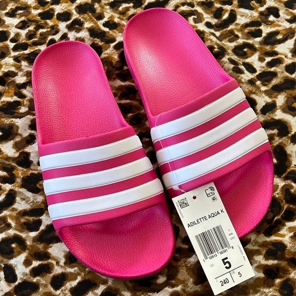 Brand New Adidas Adilette Aqua Pink 3 Stripe Large Strap Pink Slides Sandals - Picture 10 of 13